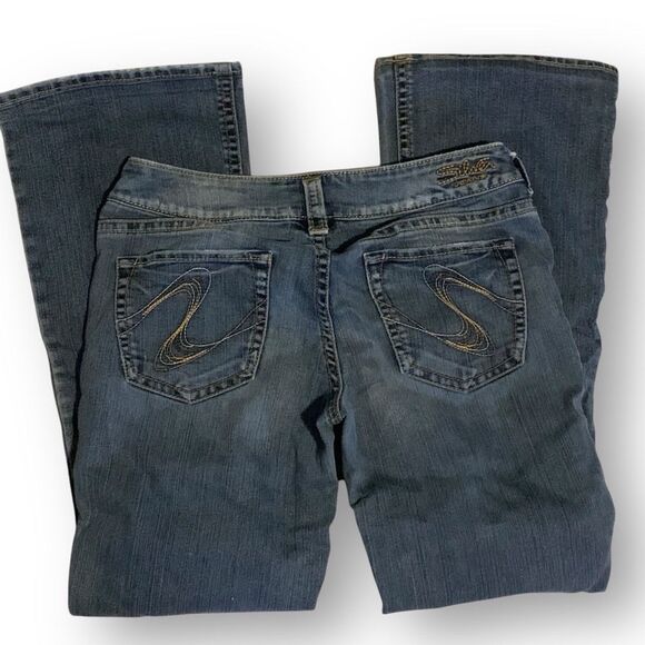 Silver Medium Wash Boot Cut Comfort Stretch Blend Jeans Women's size 30 - Picture 1 of 14